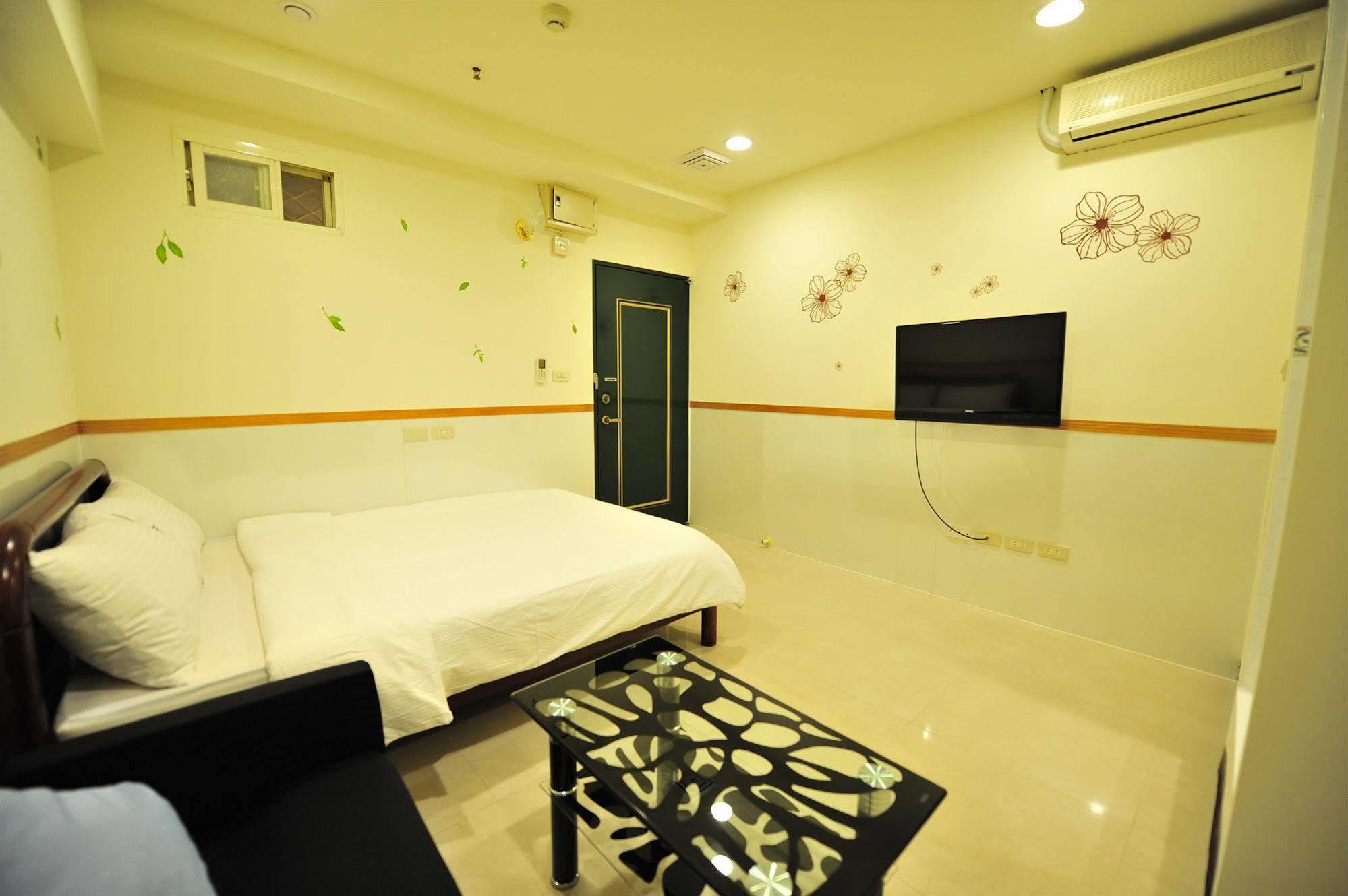 Hotel Ezbookers Dunhua Taipeh Exterior foto