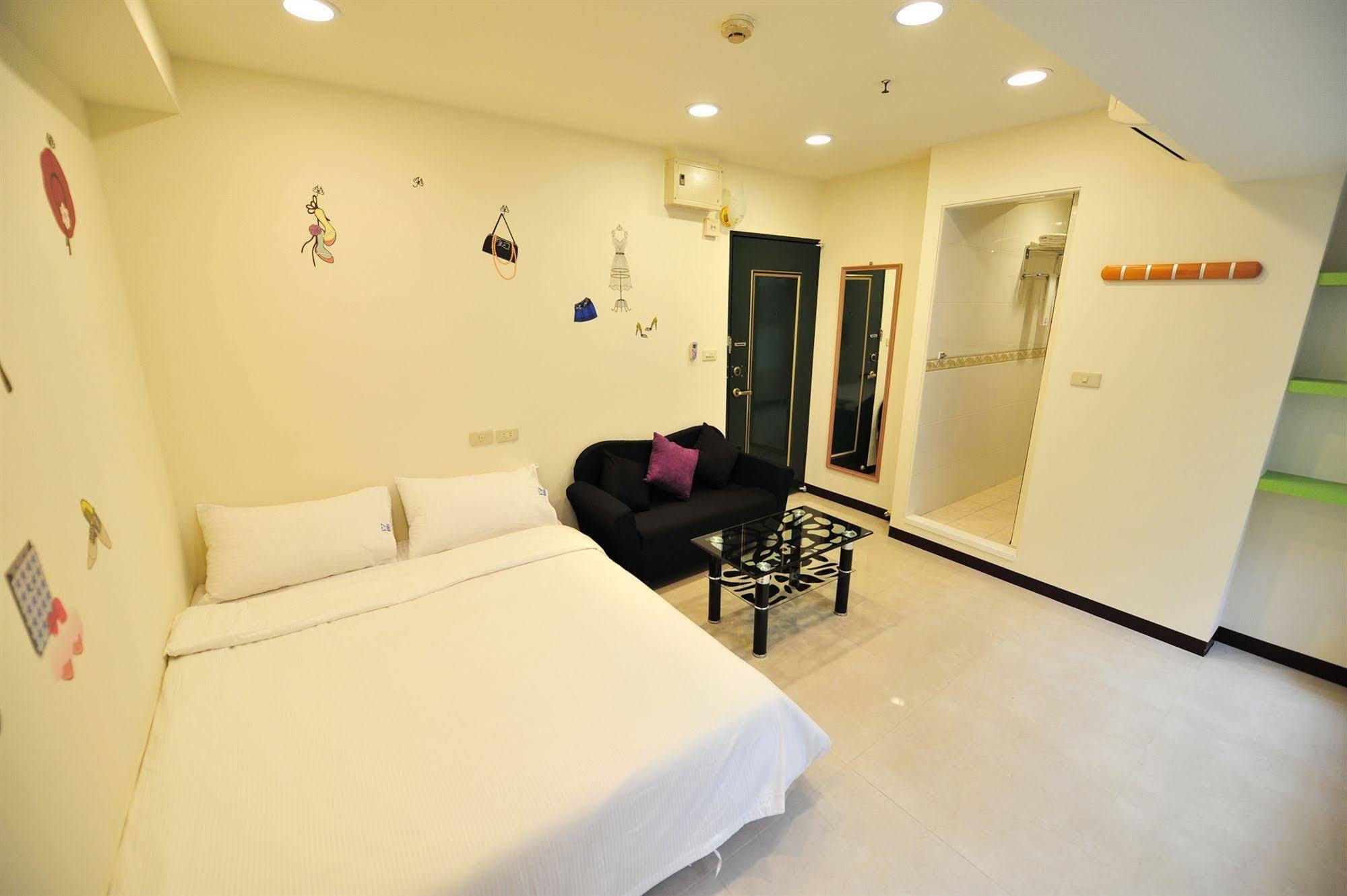 Hotel Ezbookers Dunhua Taipeh Exterior foto